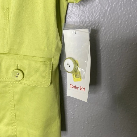 Size 8 Ruby Rd. Olive Blazer - Picture 3 of 5